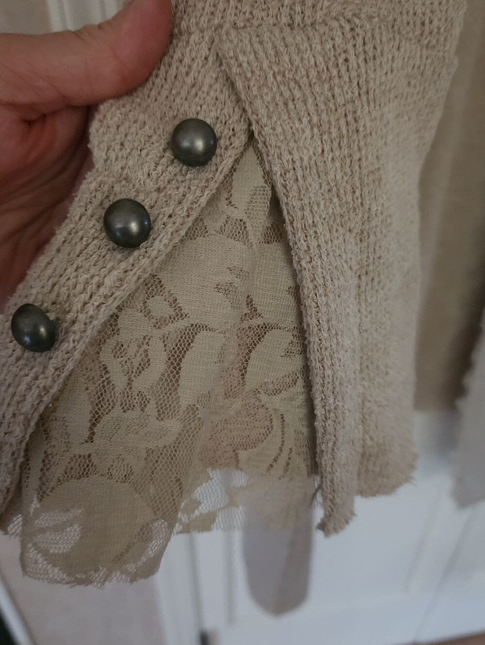 Vocal Cream Longline Lace-Trim Cardigan - Picture 5 of 8